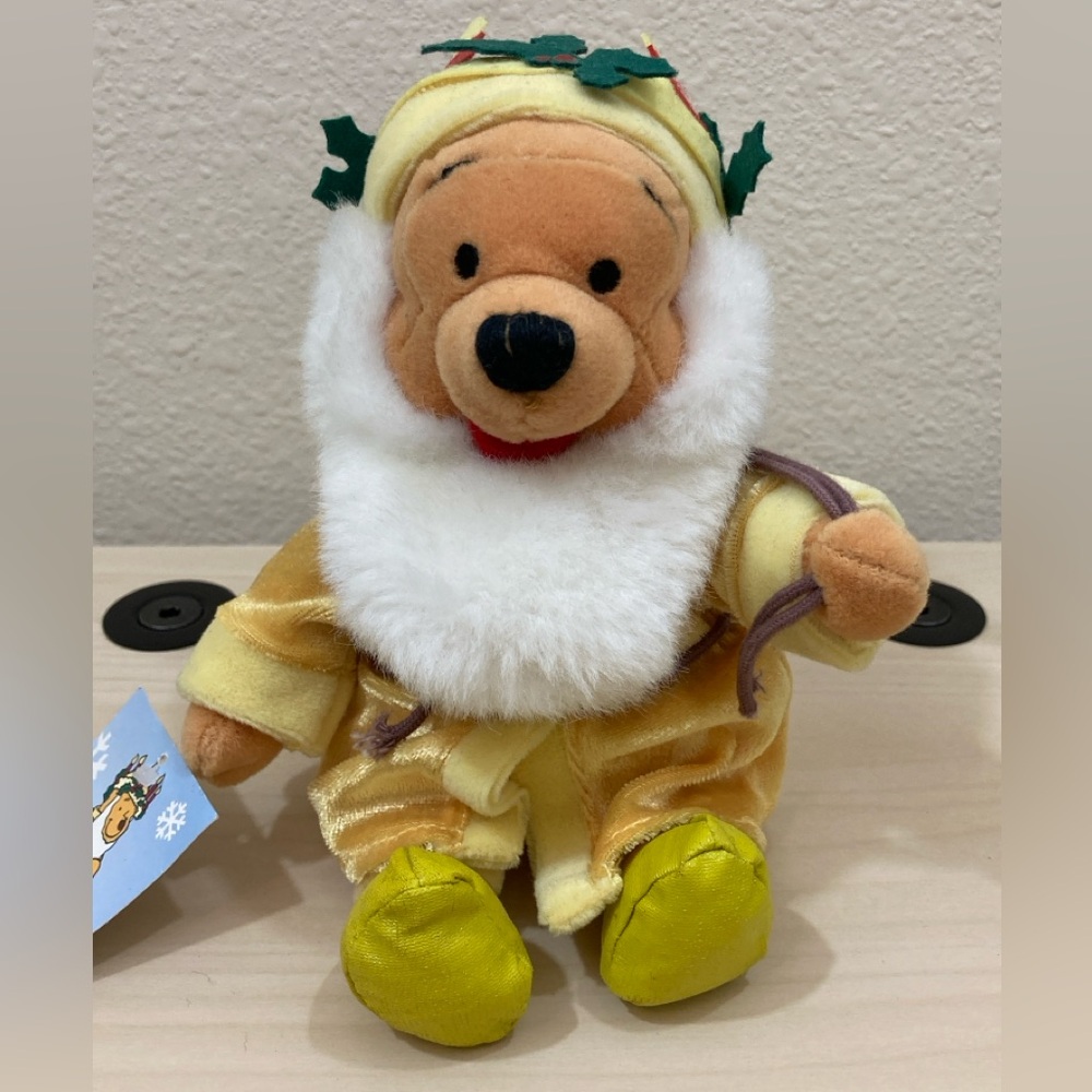 Disney Collectible Mini Bean Bag - 12 Days of Pooh, Finland Santa Pooh